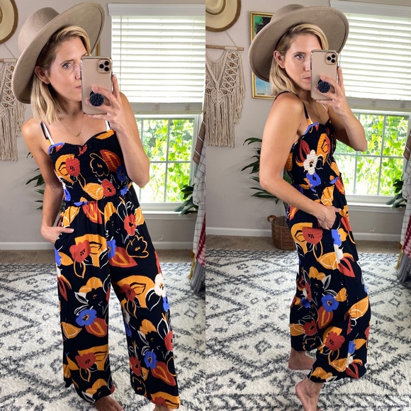 BOUTIQUE - NWT - Floral Jumpsuit - Wide Leg - Lush Brand - Picture 3 of 3